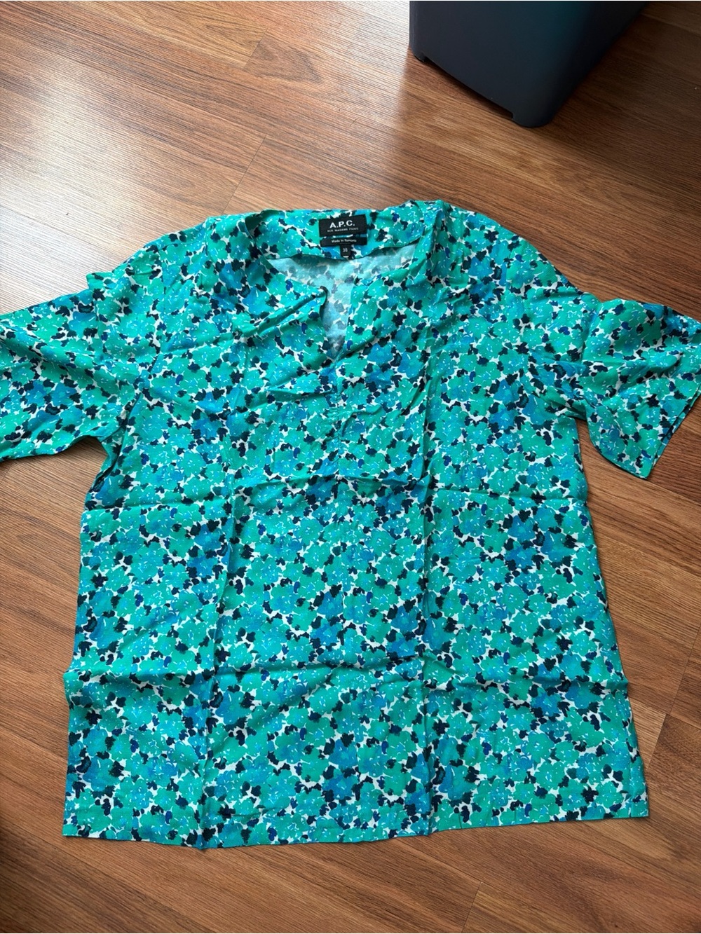 A.P.C. Women’s Teal Floral Short-Sleeve Shirt